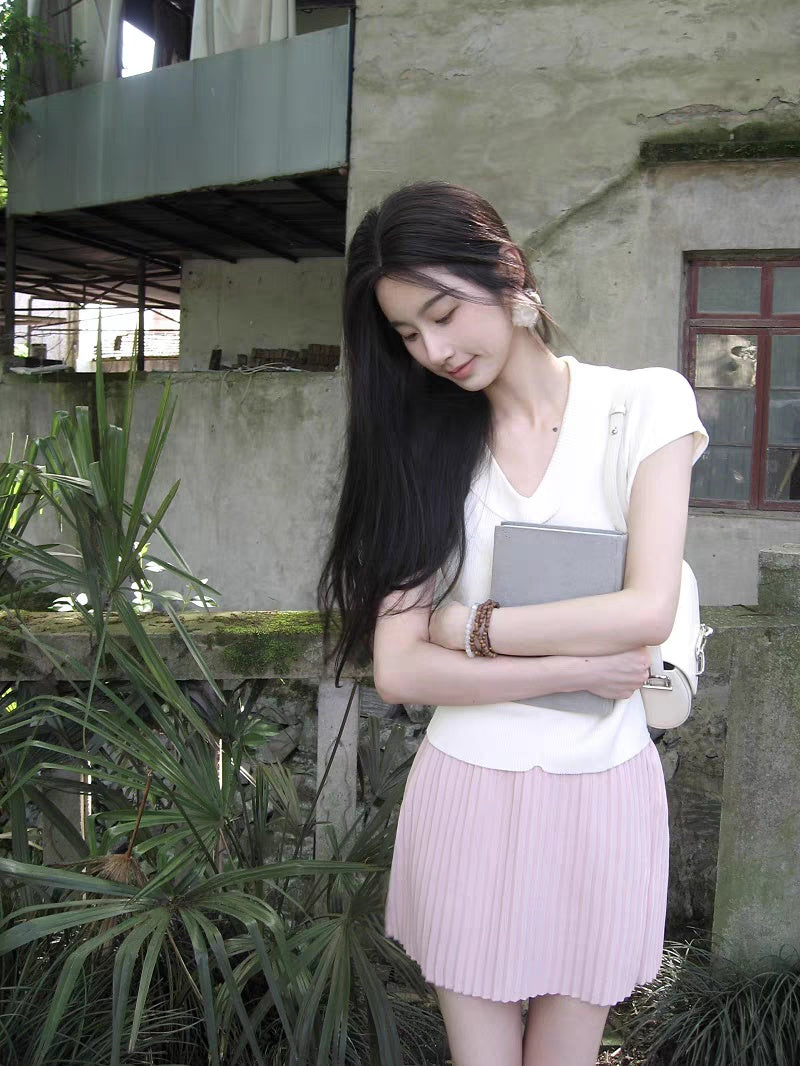 V-neck Short Sleeve Top + High-waisted Temperament Skirt (2 pcs set)